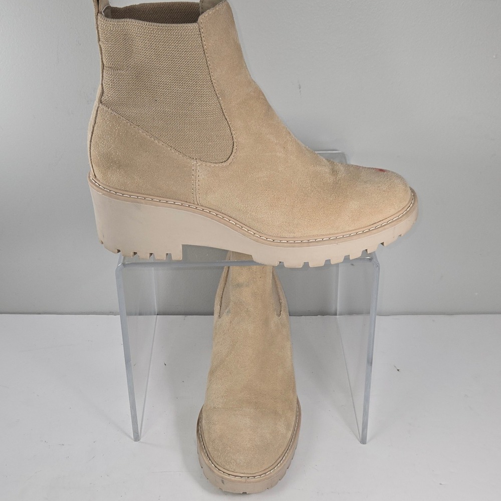 Dolce Vita Womens Size 8 Suede Chelsea Boots Beige Lug Sole Platform Ankle Boots